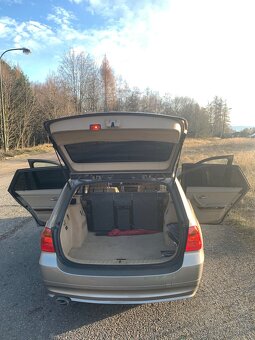 BMW 320d Touring 130kW e91 - 6