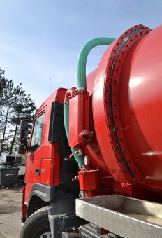 9214 - Volvo FM 330 - 6x2 - Fekální vůz – EEV – EURO 5/6 - 6