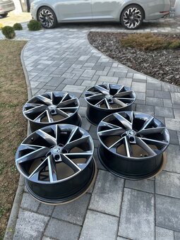Disky Vega R19 5x112 - 6