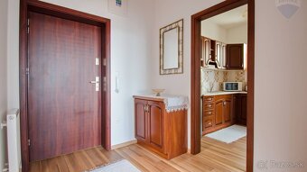 Na prenájom 2 izbový byt, 50 m2, balkón, parkovacie státie, - 6