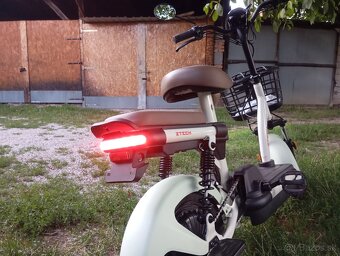 Predám tento el.skúter ZTech 06 - 6