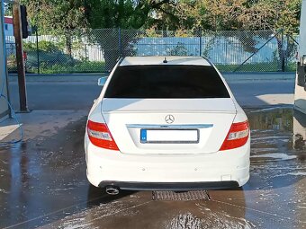 Mercedes-Benz C trieda W204 AMG paket Sedan 2010 - 6