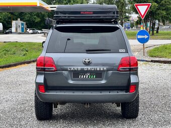 Toyota Land Cruiser 200 4.5 D - 6