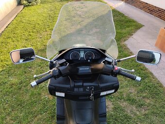 Predám Suzuki burgman AN 400 - 6