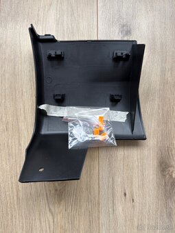 Rohová krytka predného blatníka - 6