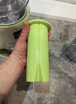 Odšťavovač Bosch MES25G0 700w - 6