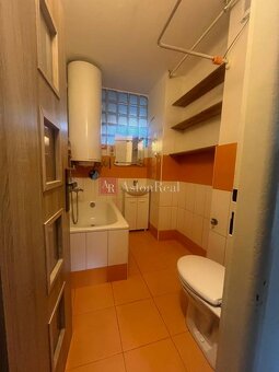 110.000€ - 3 izb. byt 88 m2 + záhrada, skleník, PONIKY - 6