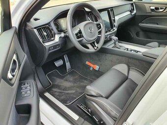 Predam Volvo S60 T4 2.0 190k R-Desig + nove runflaty - 6