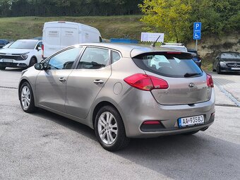 Kia Ceed 1.4 CVVT 73,6 kW /100 PS  M6 GOLD - 6
