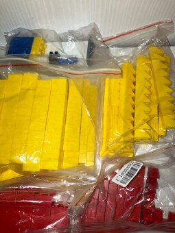 Vyse 1200 ks dielikov, kociek zn. Mega Blocks - 6