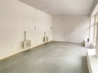 Na prenájom obchodný priestor - Piešťany centrum - 6