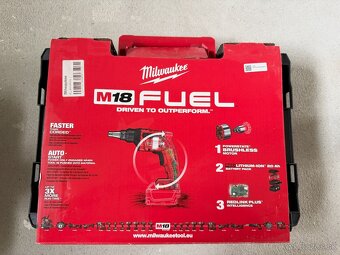 Milwaukee M18 FSG-0X – Profesionálny aku skrutkovač na sadro - 6