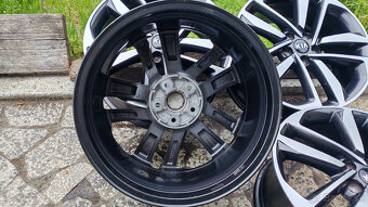 5x114,3 R19 --- KIA SPORTAGE , SORENTO ... - 6