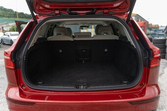 Volvo V60 T6 Recharge eAWD A/T -NEBÚRANÉ- HYBRID - 6