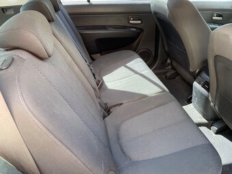 Kia Carens 2,0crdi automat - 6