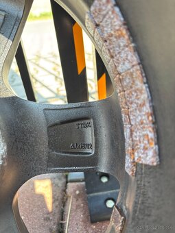Predám disky DEZENT + pneumatiky HANKOOK - 6