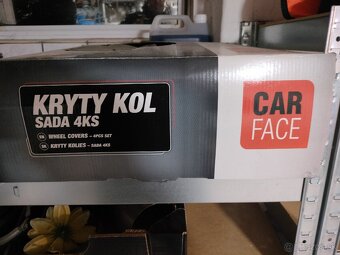 Predám zimné pneumatiky na diskoch na toyotu yaris 2017 - 6