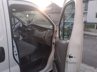 Predám Opel VIVARO - 6