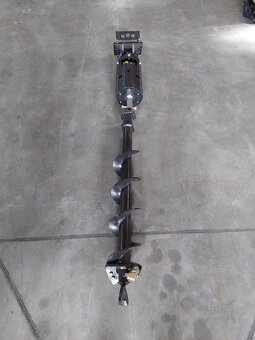 Zemný vrták na minibager - 6