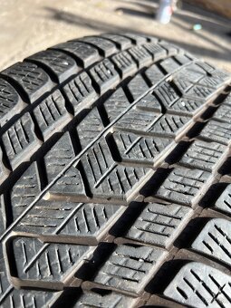 Zimne Pirelli 285/45 R22 - 6