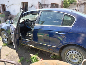 Predam Wolksfagen passat B6 - 6