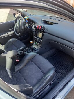 Renault Laguna 2 - 6