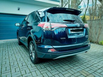 Toyota RAV4 - 6