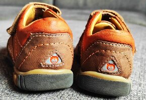 Chlapčenské kožené topánky značky Lasocki - 6