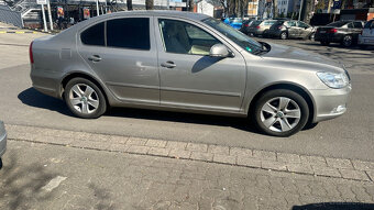 Skoda Octavia Elegance 1.6 Tdi 07/2011 - 168.tis - 6