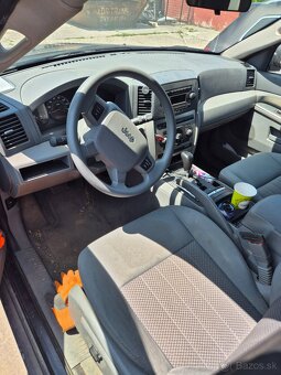 Predam jeep 3.7 benzin - 6