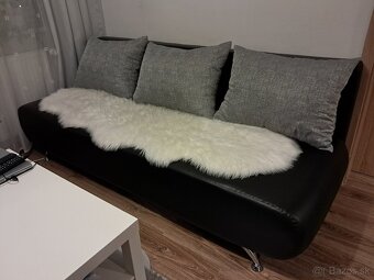 Čierny kožený rozkladací gauč - 6