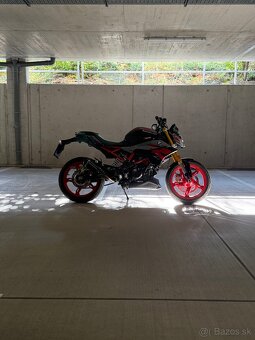 Motocykel BMW G310R - 6