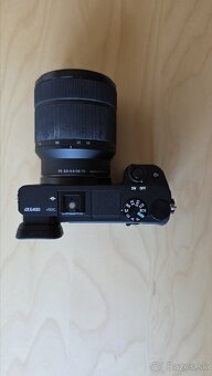 Sony a6400 + Sony FE 3.5-5.6/28-70 OSS - 6
