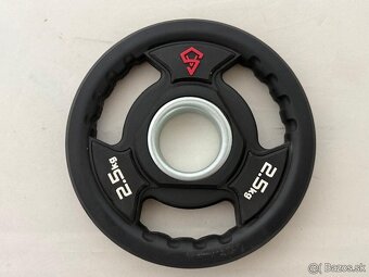 TOP POGUMOVANÉ KOTÚČE VARNIKA STRENGTH - 6