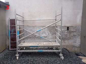 pojazdné hliníkové lešenie na prenájom - 6