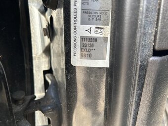 Peugeot 307 1,6 hdi 80KW 9HZ kombi prodám díly - 6