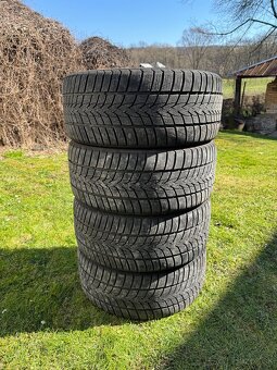245/40 R18 - 6