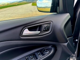 Ford Kuga ST-Line 2.0 ecoboost, AWD - 6