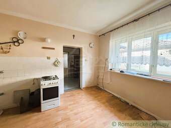 3-izbový rodinný dom s garážou v centre obce Jakubov , okr - 6