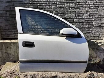 Predam predne spolujazdcove dvere na opel astra G - 6