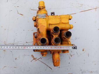 Hydraulický rozvádzač jednosekciový - 6