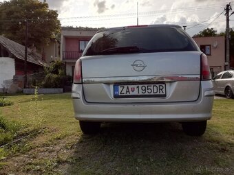 Opel Astra H Kombi 1.7 CDTI, 74kW diesel, 2006, strieborný - 6