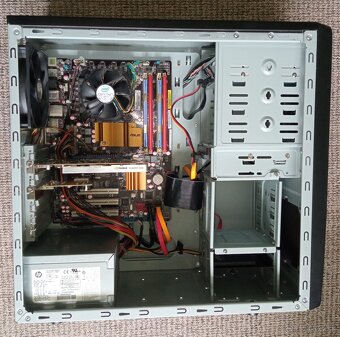 PC Xeon E5450 3GHz, 8GB RAM, QUADRO 2000, 240GB SSD + 500GB - 6