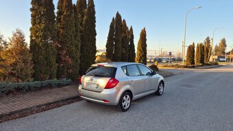 Kia Ceed benzín Automat - 6