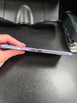Samsung galaxy flip4 - 6