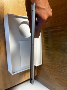 iPad 32GB Wi-Fi (5. generácie) - 6