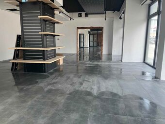 Prenájom lukratívneho priestoru v centre Ružomberka – 220 m² - 6