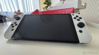 🏆 Nintendo Switch OLED White - 6