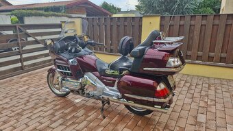 Predam Hondu Goldwing GL1800 - 6
