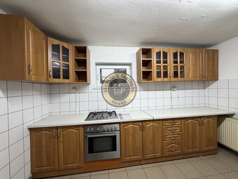 Rodinný dom/Komerčný objekt na predaj, VRAKUŇA - 6